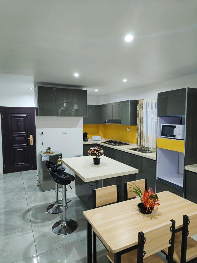 Pacific Apartment Сува Екстериор снимка
